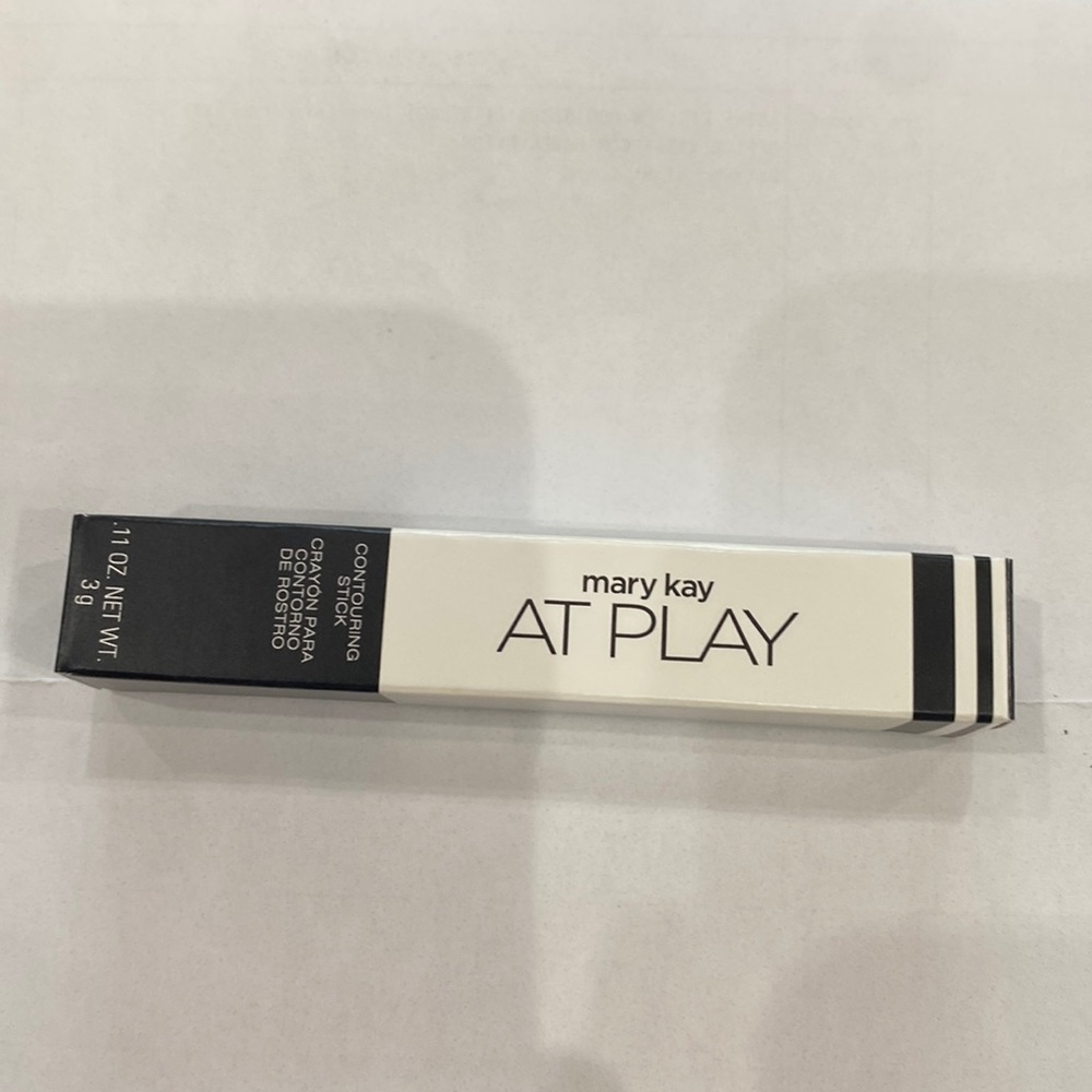 5/$15 Mary Kay Contouring Stick - sculpt 2-new in original box